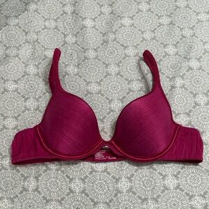 Vassarette Magenta Bra